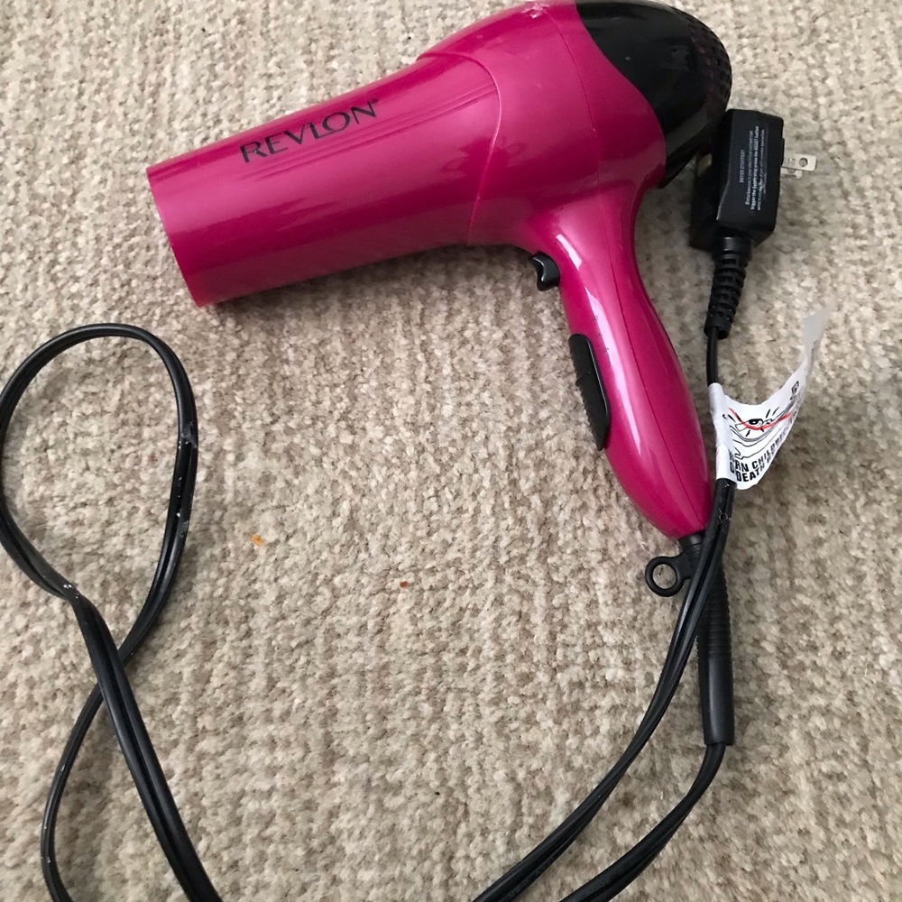 Blow dryer